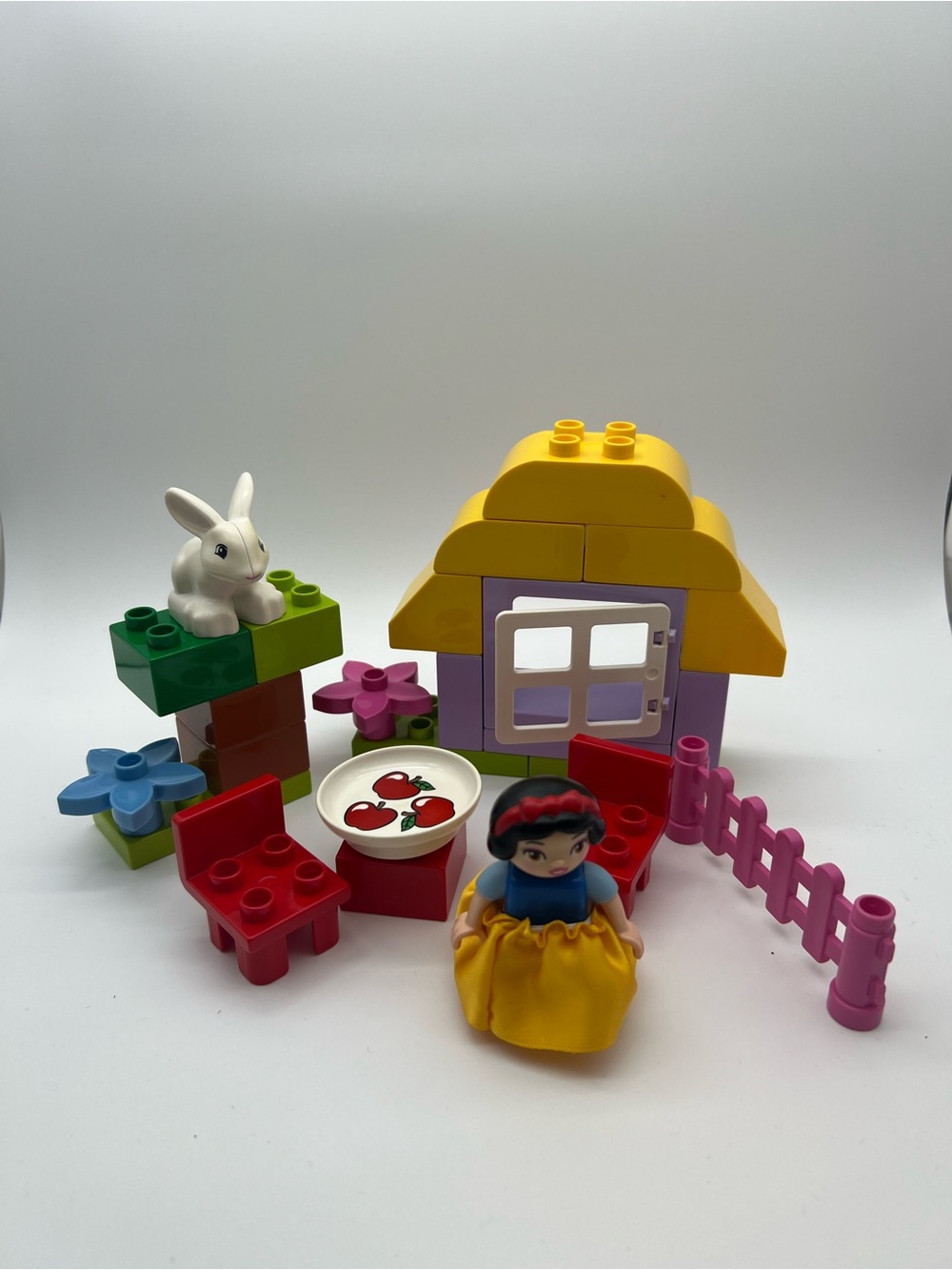 LEGO DUPLO Snow White's Cottage Set 6152 - Disney Princess - Toddler Toy